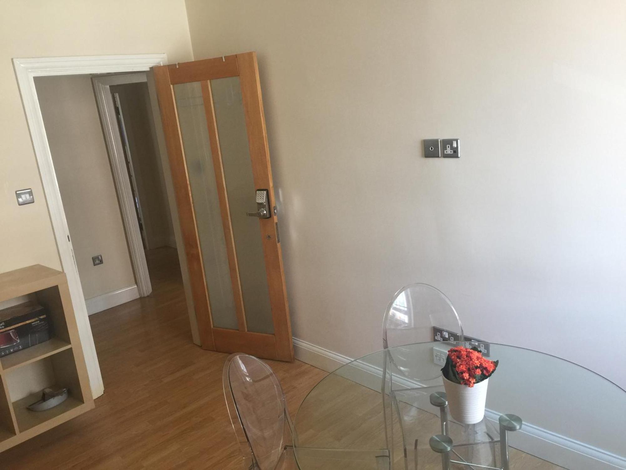 For Family Upto 5 Apartment London